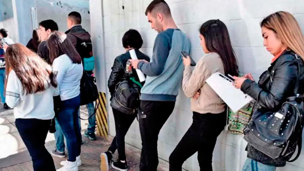 Desempleo en La Plata: la desocupación llegó al 7,8% y se disparó la subocupación