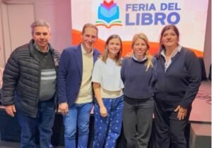 La Agrimensura salió al encuentro de la comunidad en la Feria del Libro de La Matanza
